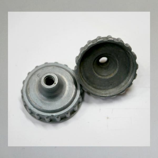 (21-220) Deckelplatte (Zugdeckel) für 20er, 22er und 23er Bing Vergaser für Kreidler, Puch, Sachs, Stamo usw.---Gebr. Originalteil---
