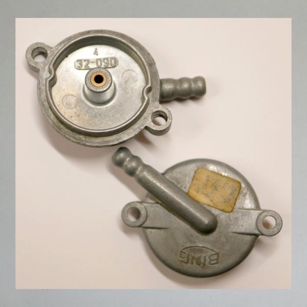(32-090) Schwimmerkammer-Deckel für Zündapp C50, Sportcombinette usw. mit Bing Vergaser---Orig. NEU---