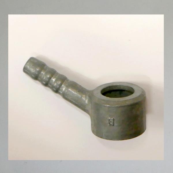 (34-100) Schlauchanschluss/ Schwenkanschluss für Bing Motorradvergaser, Zulauf von unten (8mm, gebogen)---BMW R25/3, R26, R27---Orig. NEU---