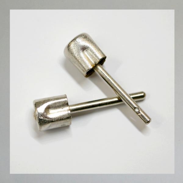 (48-951) Tupfer aus Blech für Bing Vergaser BMW 1 Zylinder und große alte Schwimmerkammern---Orig. Gebraucht---