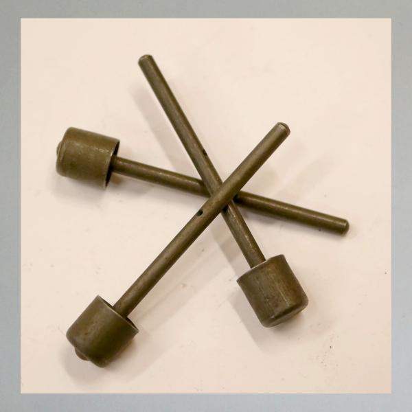 (48-970) Tupfer aus Blech für Bing Vergaser NSU Superfox, Maxi und Zündapp Ks601---Orig. NEU---Ausführung in schwarz---
