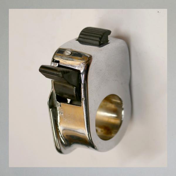Hella Abblendschalter Typ 41/235 mit Hupenknopf, 50er bis 60er Jahre---Neuwertig--- für Lenker mit Blechabdeckung