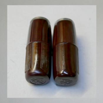 1 Paar Griffe Bakelite, Fabrikat "AHA Standart", rot, passend für 22er Lenker
