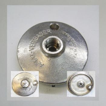 SKD---Amal Grosser Schwimmerkammer-Deckel mit zentralem Tupfer, zölliges Gewinde, Zulauf von unten