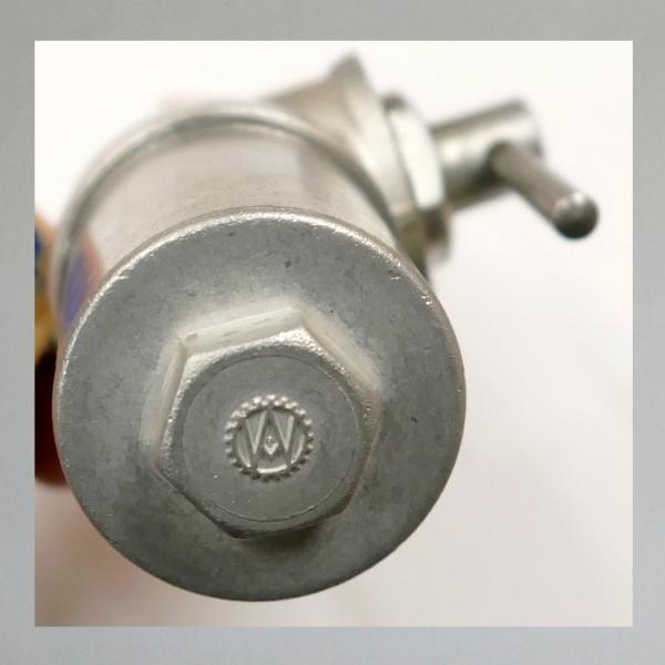 AW Benzinhahn mit Tankgewinde M18x1,5 und Abgang M14x1,5---Orig. NEU---