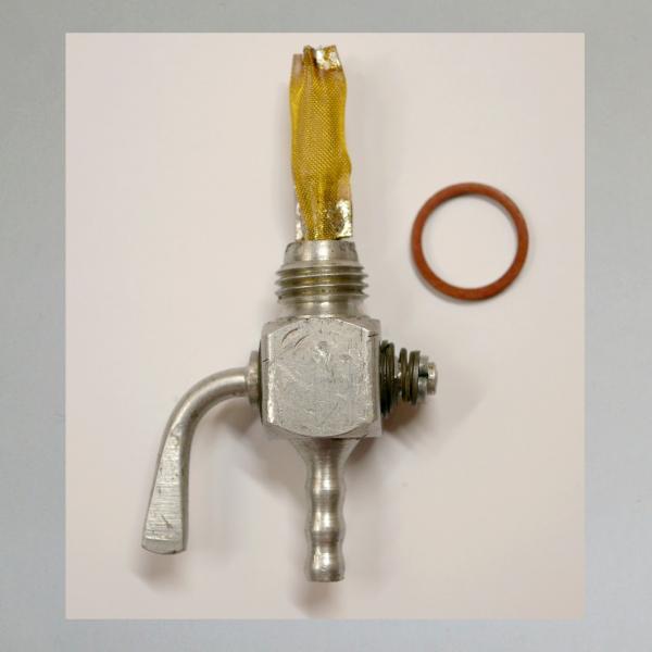 "Everbest"/ AW Benzinhahn ohne Reserve: Tankseitig M14x1,5---Ablaufseitig Schlauchtülle 6mm---Zündapp DB200 und andere Modelle---