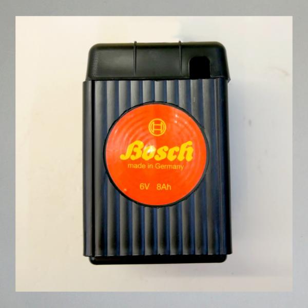 Batteriegehäuse leer, schwarzes Kunststoffgehäuse mit Deckel---Höhe 125cm---