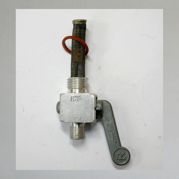 Everbest ("Würfelhahn") Benzinhahn mit Reserve und 2 Gewinden: Tankseitig M14x1,5---Ablaufseitig M10x1
