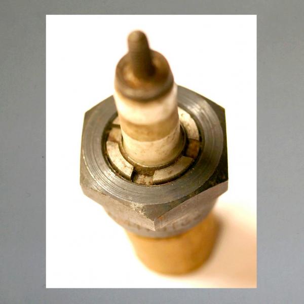 Preview: Zündkerze DM-175/200-T2S---M14x1,25---Wärmewert 175-200---Fabrikat BOSCH, Sehr alte Ausführung ca 20er / 30er Jahre, zerlegbar