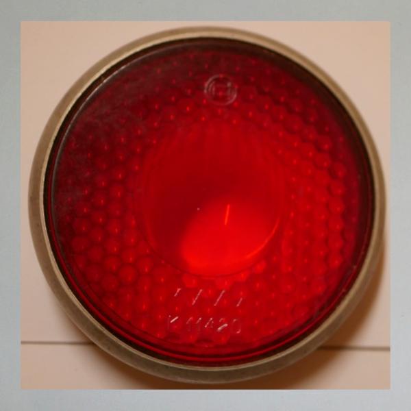 Rücklichtglas für Bosch Motorradrücklicht mit Rahmen K11420