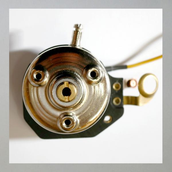 Hella 3 Punkt Zündschloss, 1 Lampenaufnahme für die Generator-Anzeige---Gebraucht & Instandgesetzt---