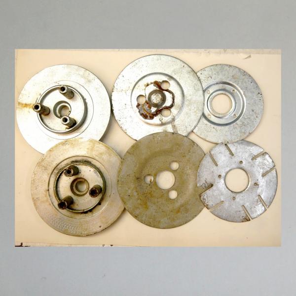 Sonderangebot/ Altmetall: NSU ZDB, OSL 201, 251 Kupplungsteile in versch. Verfalls- und Erhaltungsstadien