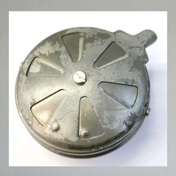 KNECHT Blech-Luftfilter, mit Klappe, Steckanschluss 35mm/ Aussendurchmesser 92mm, 50er Jahre Ausführung!---Umbau: Zerlegbar!---