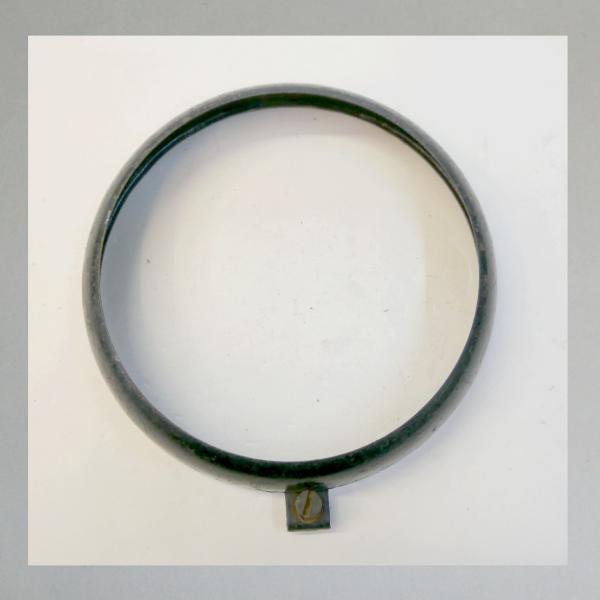 Glasring schwarz, Bosch, 130er Lichtaustritt---Original gebraucht---