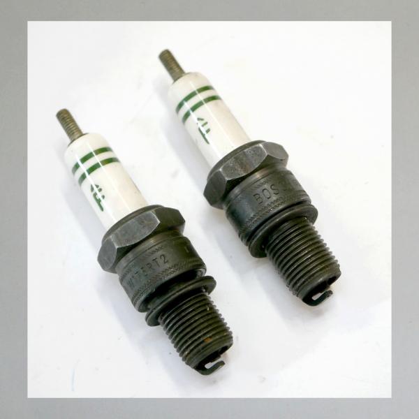 Preview: Zündkerze W175RT2---M14x1,25 mit Langgewinde---Wärmewert 175---Fabrikat Bosch (Original alt, OVP, NOS) 40er Jahre---GEBRAUCHT---