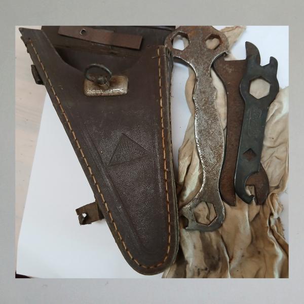 Satteltasche Werkzeugtasche Lohmann mit Werkzeug
