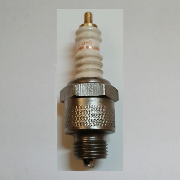 Zündkerze von Champion: J-6 , 30er Jahre---Gebraucht und gereinigt