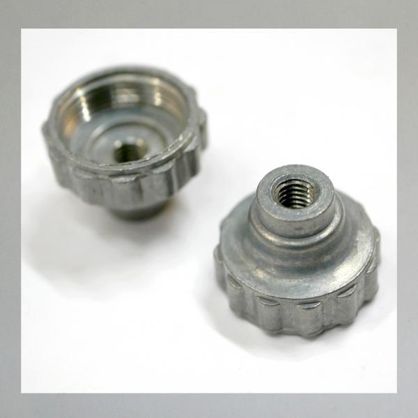 (21-022) Deckelplatte (Zugdeckel) für frühe, kleine Bing Vergaser mit 8-10mm Durchlass---Orig. NEU---