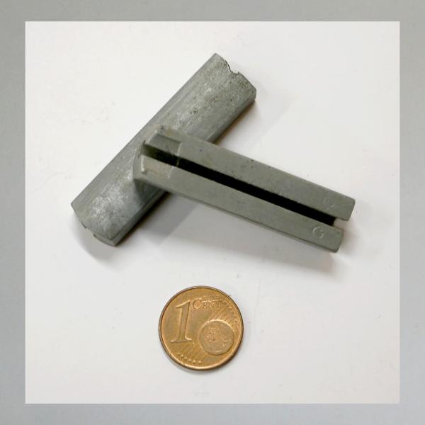 (24-035) Luftschieber für  Motorradvergaser von 24 bis 27,5 mm Durchlass (Schwimmerkammer angegossen)---Ori. Gebrauchtteil---