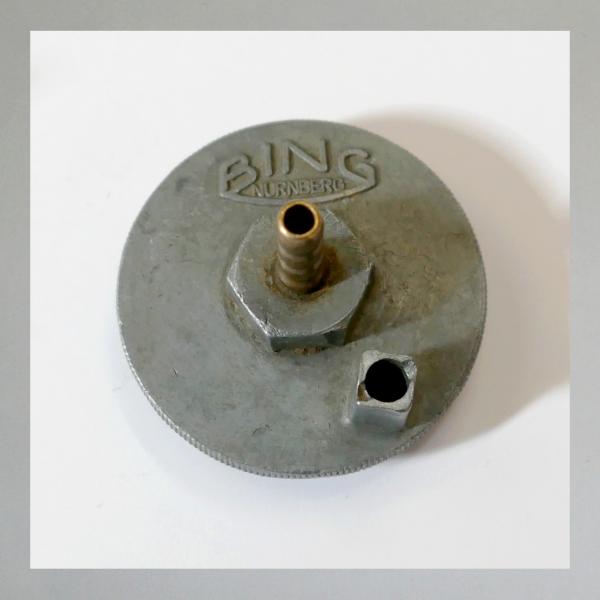 (32-600) Schwimmerkammer-Deckel für Bing Motorrad-Vergaser---gebraucht---