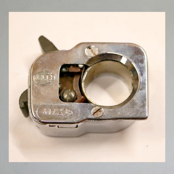 Hella Abblendschalter Typ 41/235 mit Hupenknopf, 50er bis 60er Jahre---Neuwertig--- für Lenker mit Blechabdeckung