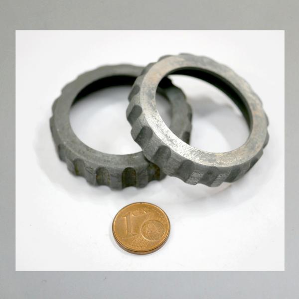 Deckelplatten-Überwurf für Bing A und AJ-Vergaser mit 24, 26, 27 mm Durchlass-Material: Zink---Ori. Gebrauchtteil---