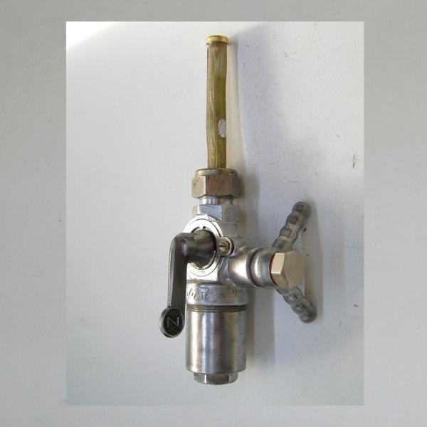 Everbest Becherhahn Benzinhahn: 2 Filter, mit seitl. drehbarem Abgang für 2x7mm Schlauch---Tankseitig M16x1 (zB BMW R75)