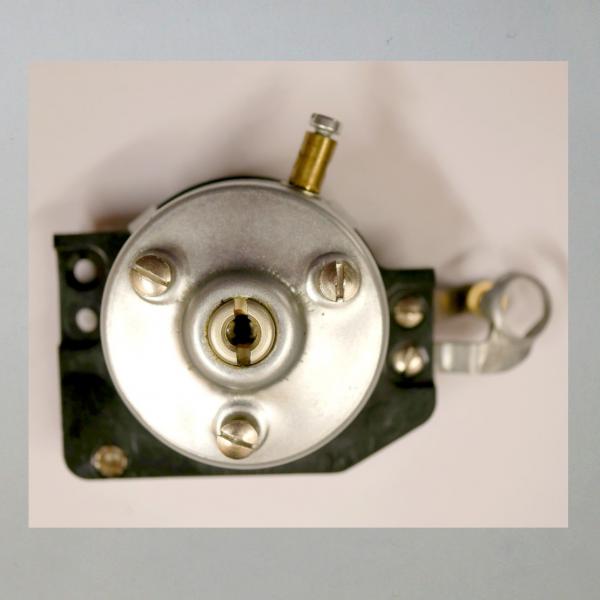 BEWI Zündschloss (3 Schrauben Befestigung) mit Lampenaufnahme f. Generator-Anzeige---Original NEU---