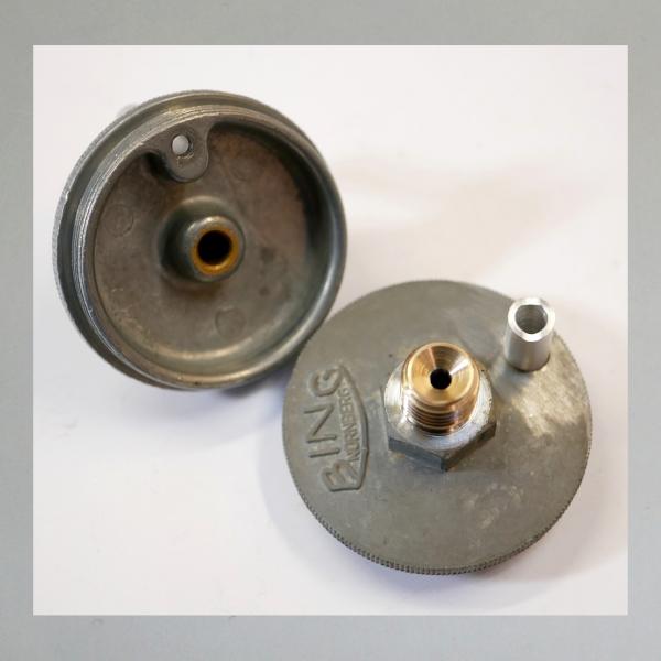 (32-600) Schwimmerkammer-Deckel für Bing Motorrad-Vergaser, mit Gewinde M12x1,5 und rundem Tupferkamin für DKW NZ 350-WH---Repro---