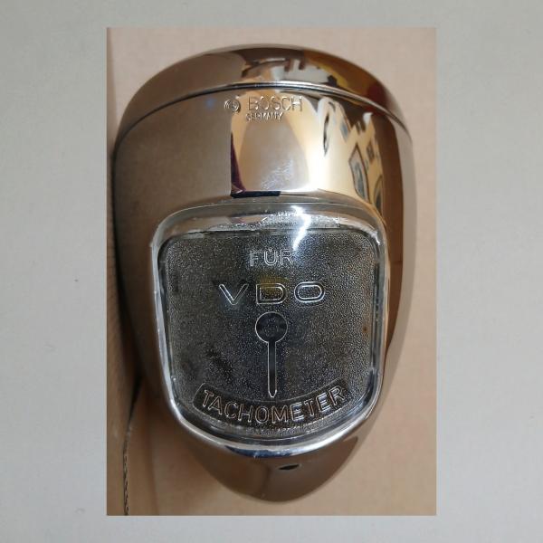 Scheinwerfer Bosch im originalen Karton OVP, vorbereitet für VDO Tacho