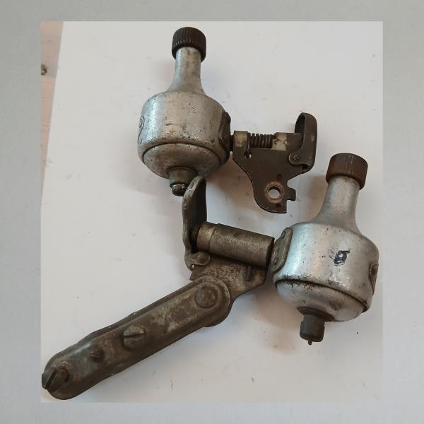 2x Dynamo Bosch 6V 3W, 1x mit Halter