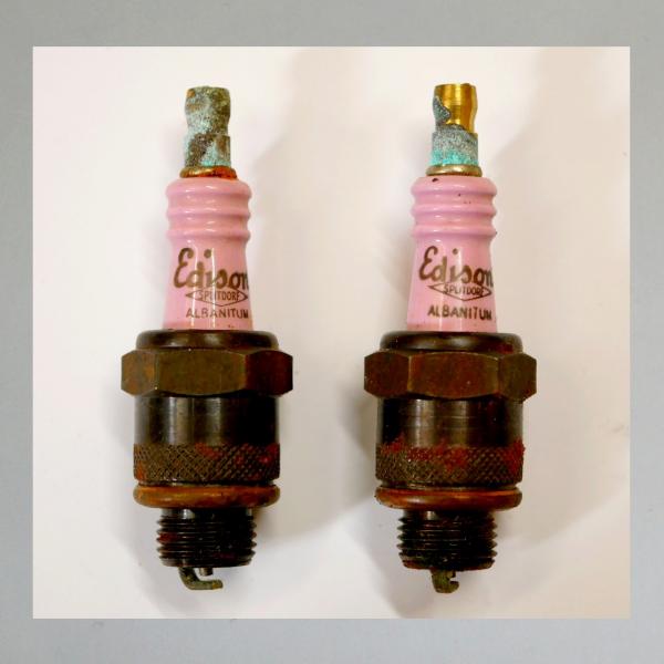 Zündkerze von Edison/ Splitdorf (USA), 30/ 40er Jahre, TOP Zustand, schöne Kerze (mit Karton), Typ "56-S"