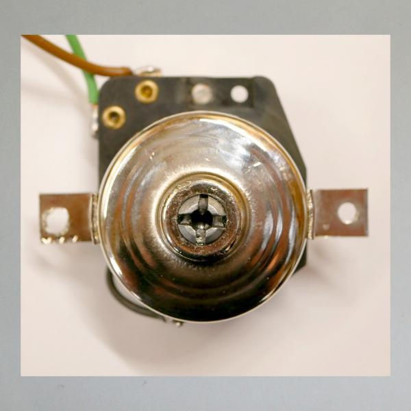 Hella Zündschloss Typ 31/275 (3 Schrauben Befestigung), passend für Vespa---Gebrauchtes Originalteil---