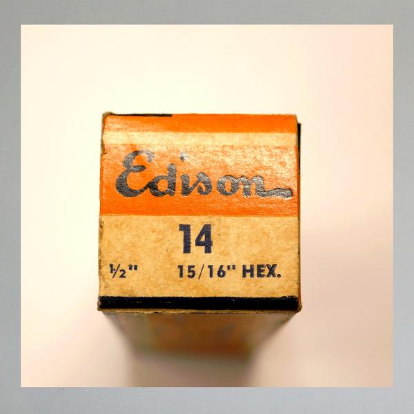 Zündkerze von Edison/ Spritdorf (USA), 20er jahre, TOP Zustand, grosse auffallend schöne Kerze, Typ "14"