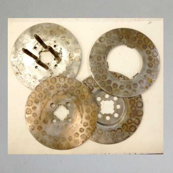 Sonderangebot/ Altmetall: DKW SB 500 Kupplungsteile in versch. Verfalls- und Erhaltungsstadien