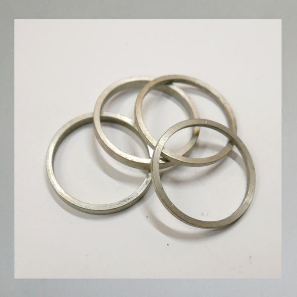 Ausgleichsscheibe zum Positionieren der Kurbelwellenlager bei Victoria: KR25HM, sowie KR26 und KR26N (5mm)