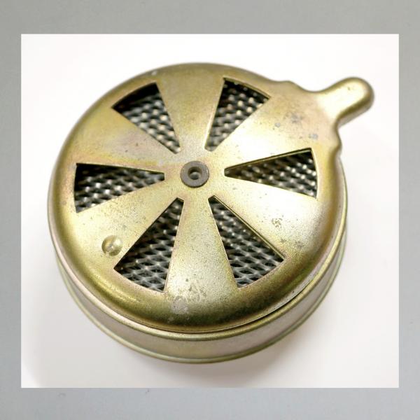 BING Blech-Luftfilter mit Klappe, Anschluss: 40mm/ Aussendurchmesser 84mm---Orig. NEU, golden verzinkt---