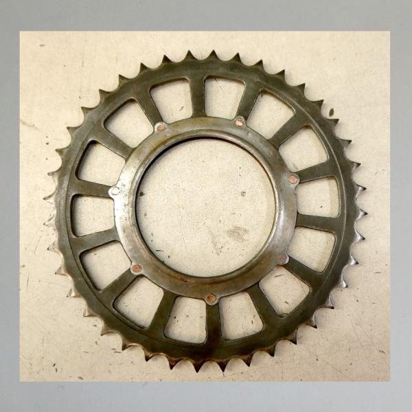 Kupplungsscheibe (Hauptscheibe/ Kettenrad) für NSU OSL und ZDB Modelle 175, 201, 251, 351---ohne Kork---VERKAUF ohne ALTTEIL---