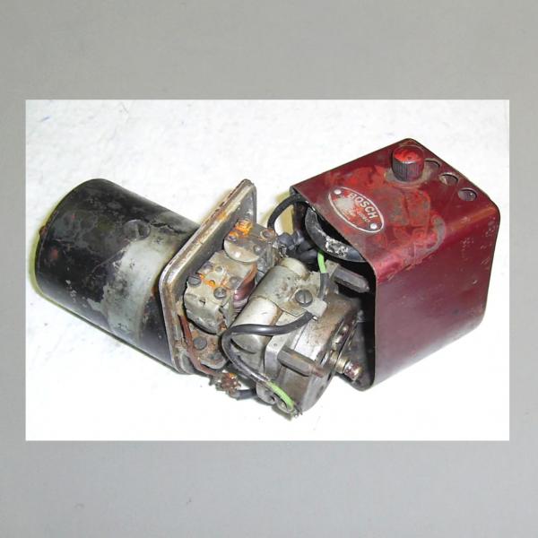 Beispiel: Anbau-Lichtmaschine Bosch RD1 an Triumph/ NSU OSL ca 1935