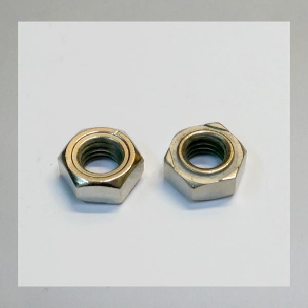Mutter M8, mit 14mm Schlüsselweite, vernickelt