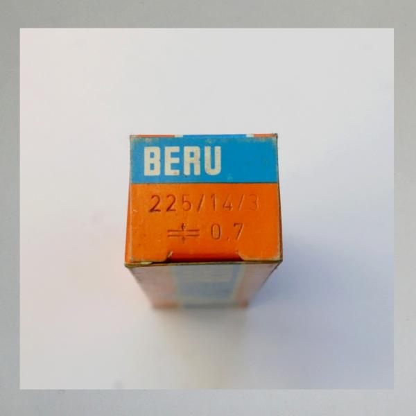 Zündkerze W225T2---M14x1,25 mit Langgewinde---Wärmewert 225---Fabrikat Beru (Original alt, OVP, NOS) 60er Jahre