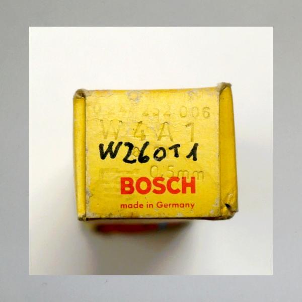 Zündkerze W260T1---M14x1,25---Wärmewert 260---Fabrikat Bosch (Original alt, OVP, NOS) 60er Jahre