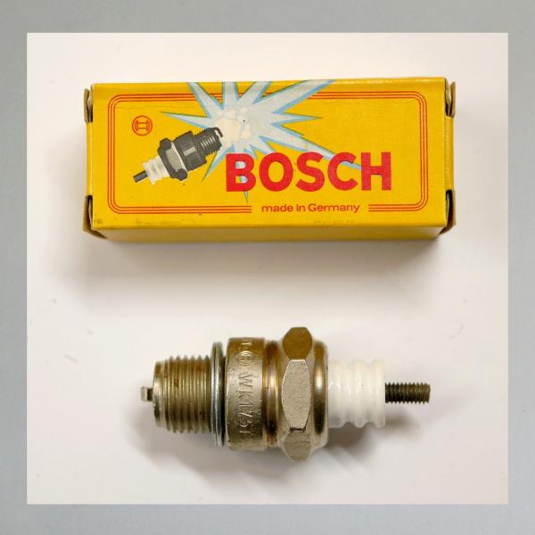 Zündkerze WK175T1---M14x1,25---Wärmewert 175---Fabrikat Bosch, 60er Jahre (Original alt, OVP, NOS)---extra kurze Ausführung---