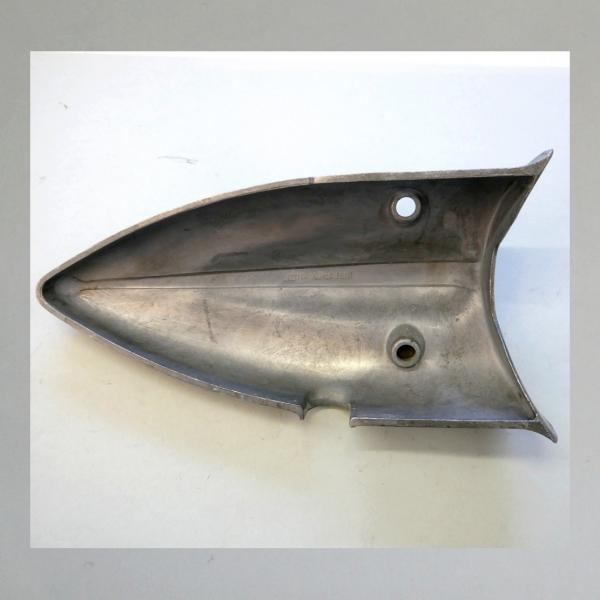 Motor-Zierteil KR26N: Zierteil das am Motor über den Kettenkasten geschraubt wird---Original NEU---