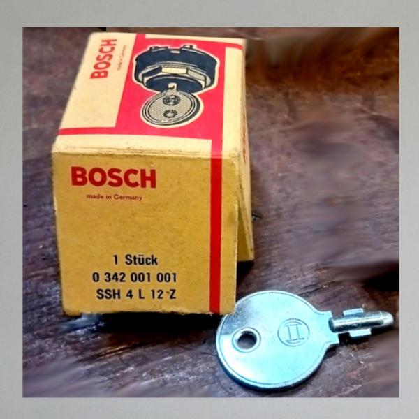 Zündschloss mit Zentralbefestigung, original Bosch SSH4L12---Orig. NEU---ohne Verpackung