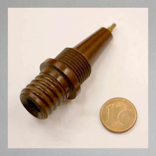 Stromabnehmer/ Isolator/ Durchführung für den Zündstrom am Motor NSU Quick und Pony 100---Orig. NEU---