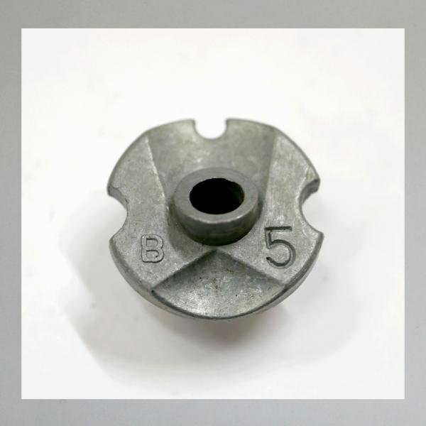 (25-015-5) Mischkammer Einsatz "5": mittlere Grösse für BMW und Zündapp KS601 mit Bing Vergaser---Orig. NEU---