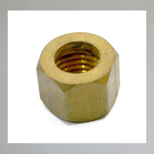 Überwurf-Mutter moderne Bauform, 7/16 Zoll mit 20 Gang (ca 11mm)---Bohrung 6mm